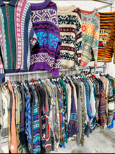 Load image into Gallery viewer, MIXED PATTEN FUNKY KNITWEAR - 30 PIECES