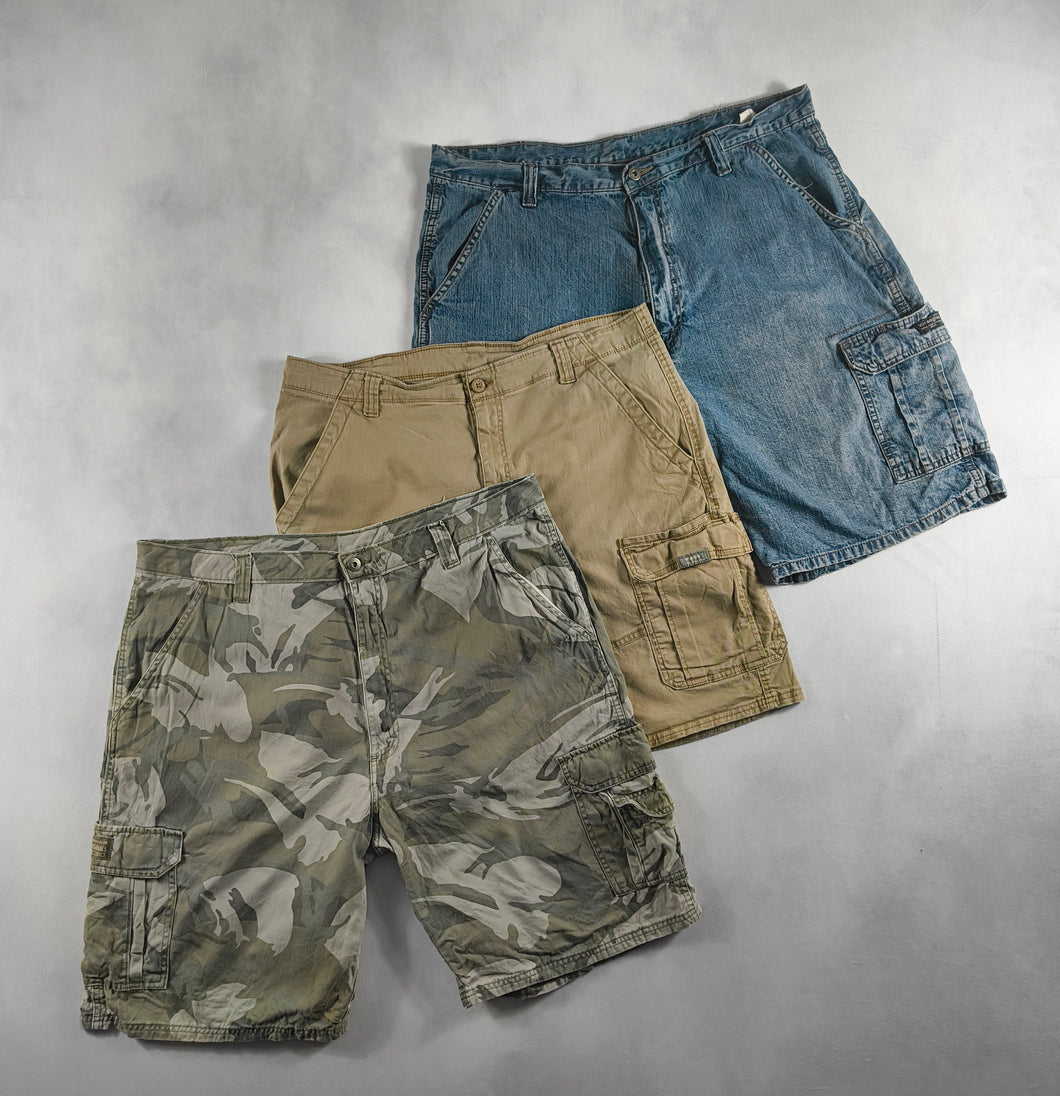 WRANGLER CARGO SHORTS - 40 PIECES