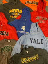 Load image into Gallery viewer, USA/COLLEGE SWEATSHIRTS - 40 PIECES
